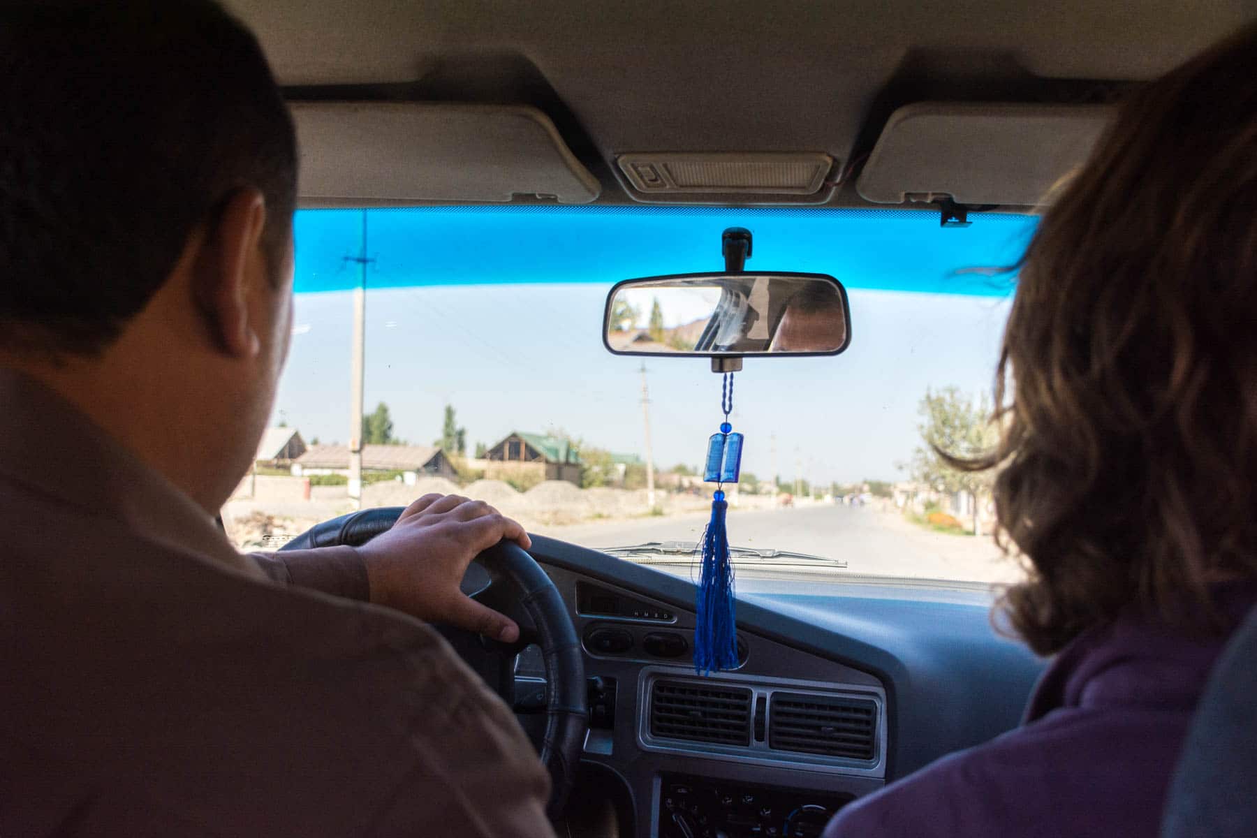 Things you need to know before traveling to Uzbekistan - Crossing over from Kyrgyzstan - Lost With Purpose