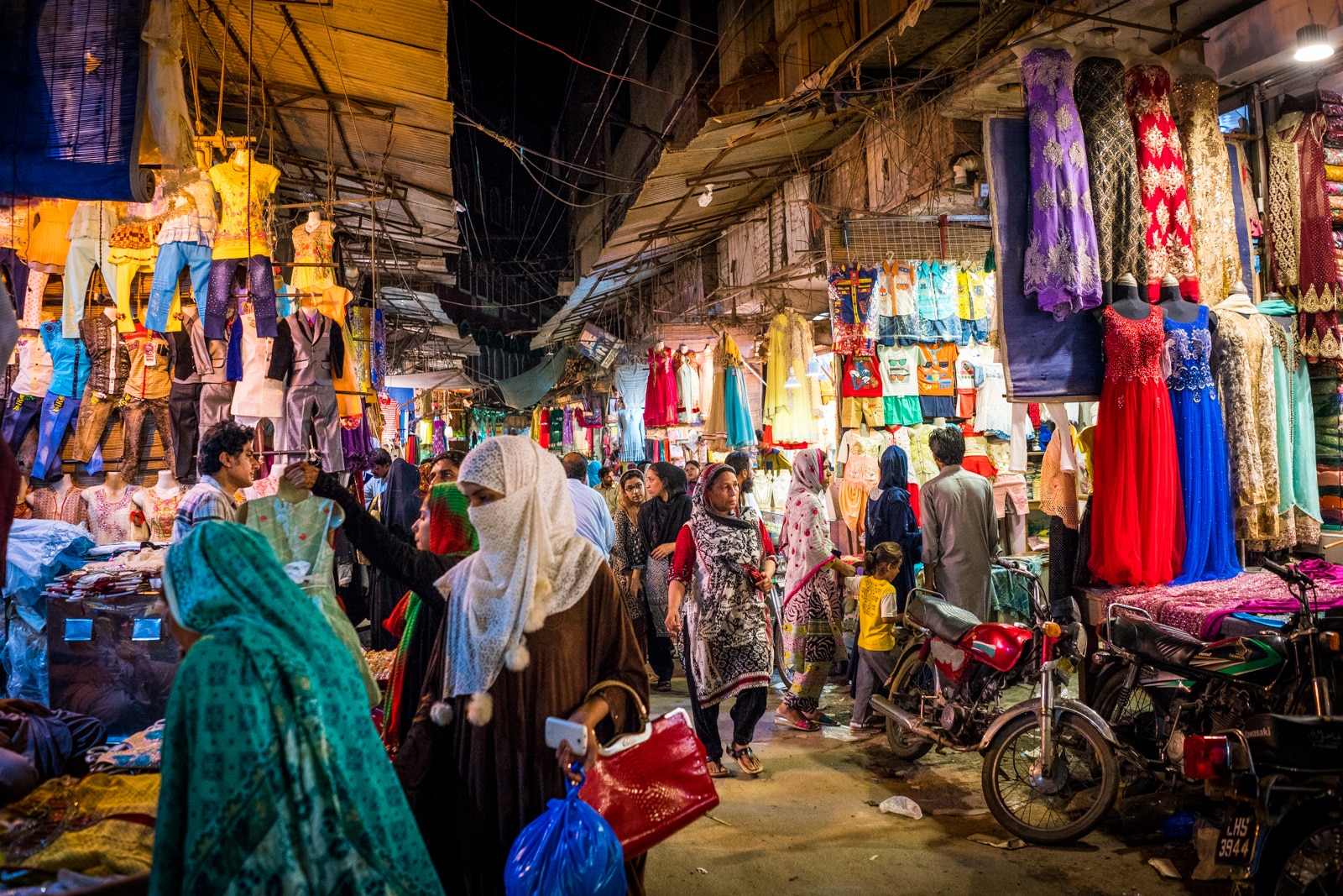 Risultati immagini per lahore pakistan city