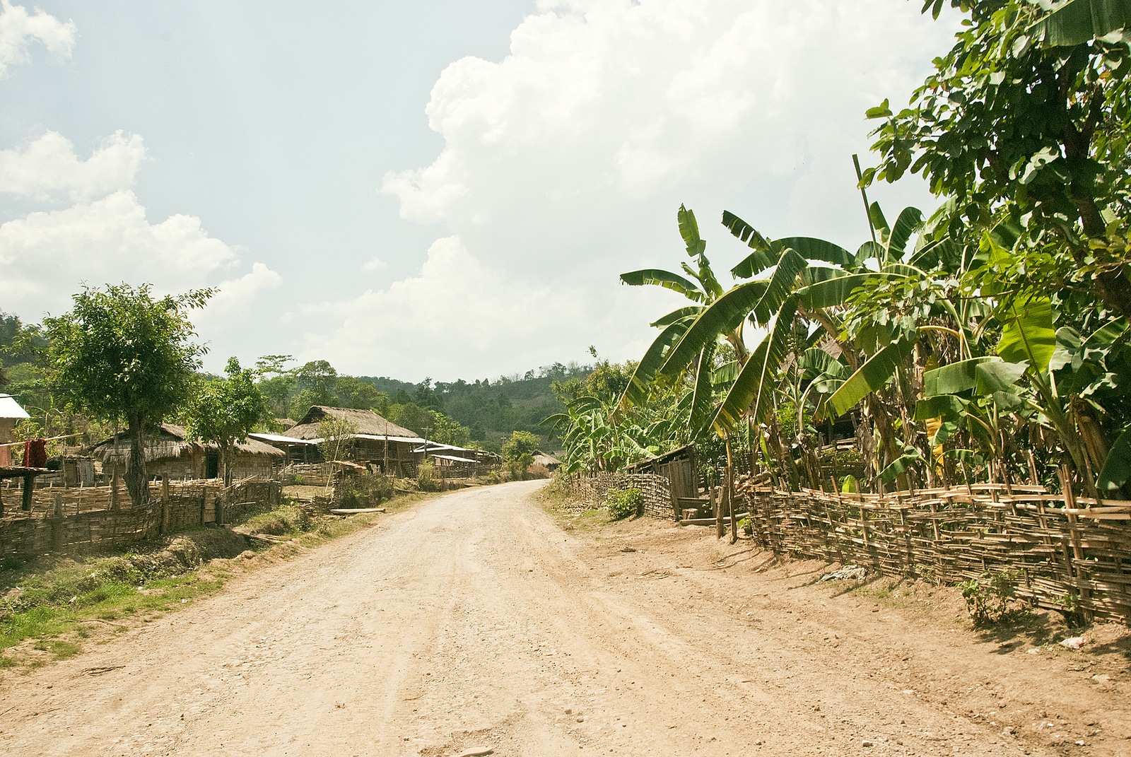 Dirt roads in Hsipaw, Myanmar - Lost With Purpose