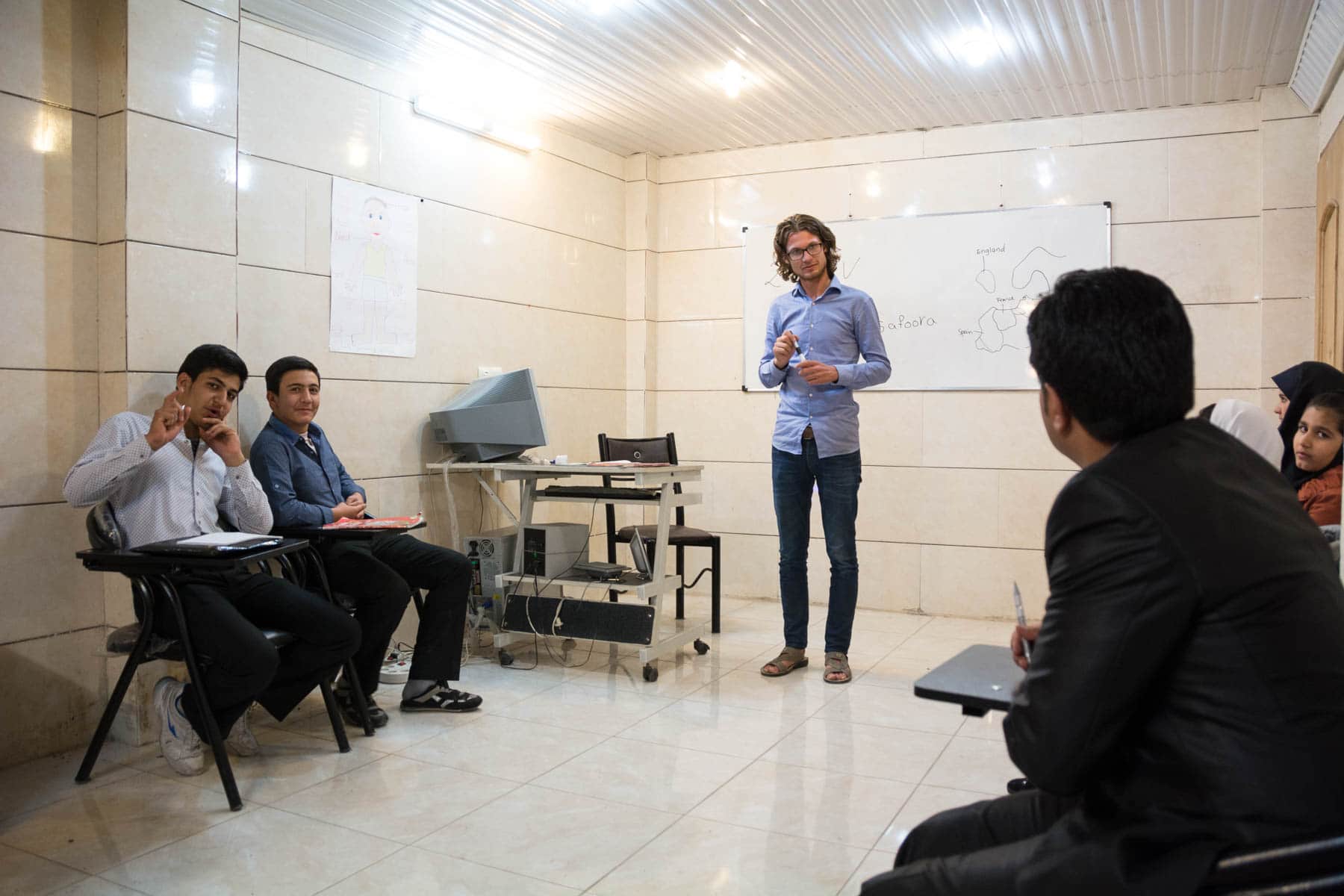 Lessons Learned: Teaching English In Iran Lost With Purpose - Solo