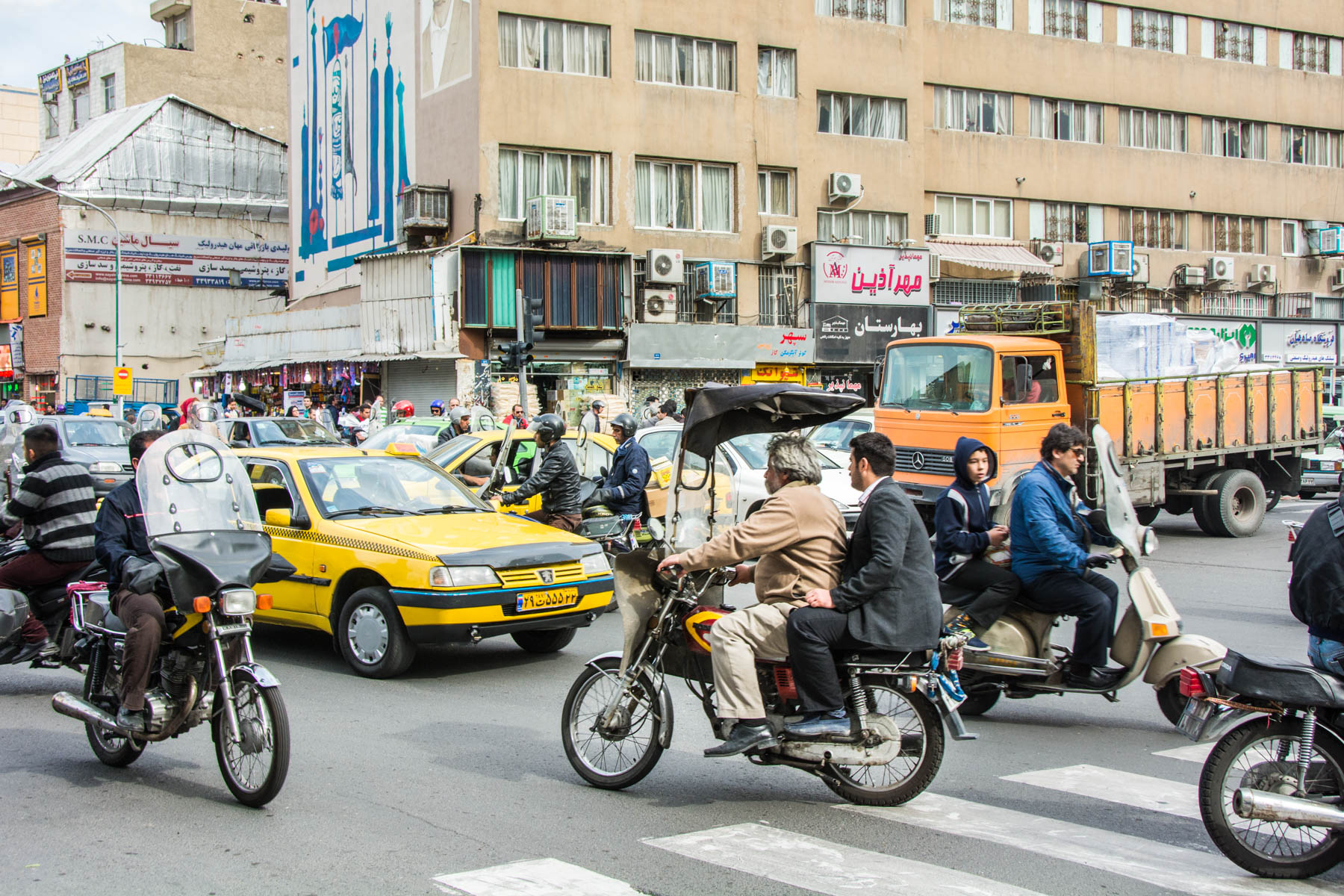 Two week Iran travel itinerary - Traffic on the streets of Tehran - Lost With Purpose