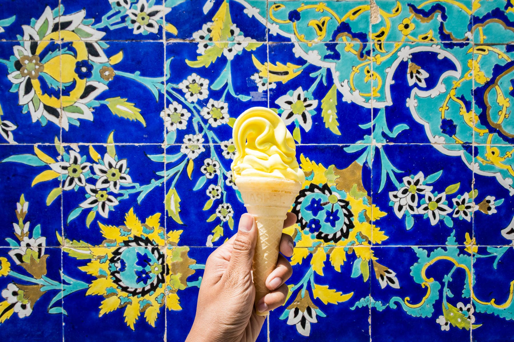 Two week Iran travel itinerary - Saffron ice cream in Esfahan, Iran - Lost With Purpose
