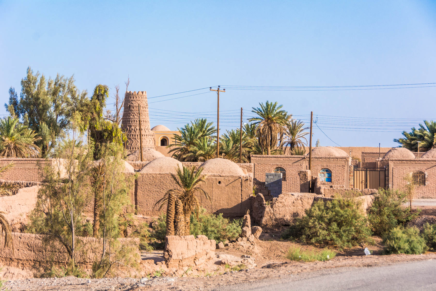 Two week Iran travel itinerary - Shahdad desert town near Kerman, Iran - Lost With Purpose