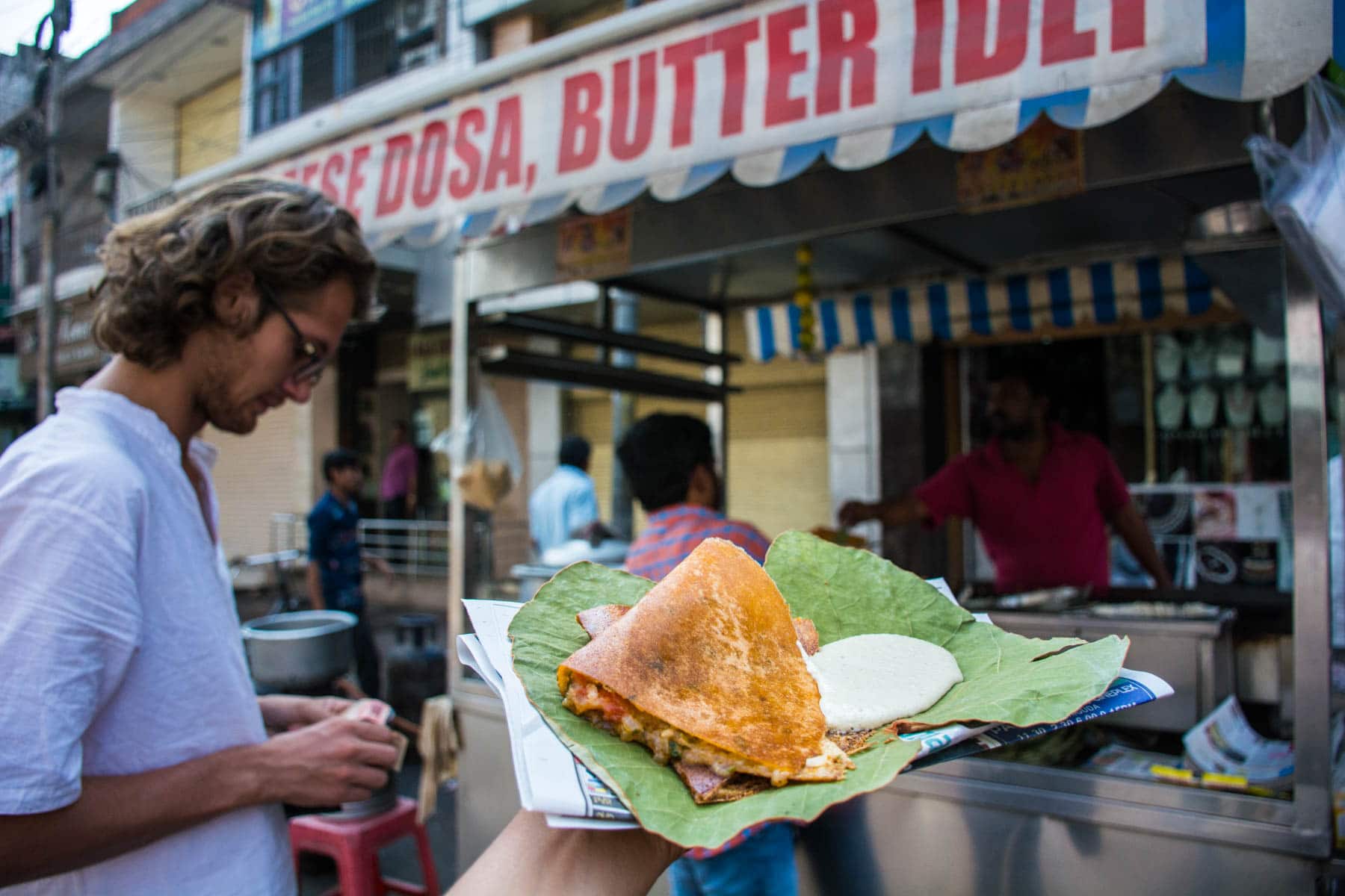 Where and what to eat in Hyderabad's Old City - A fresh dosa at Rav Bandi - Lost With Purpose