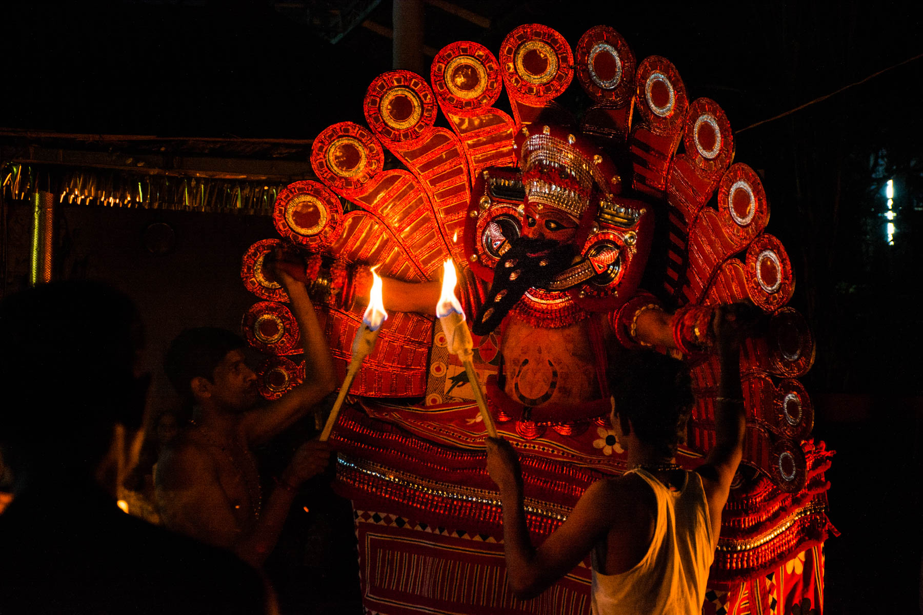 How much it costs to go backpacking in South India - A Theyyam ritual dance in Kannur, Kerala, India - Lost With Purpose