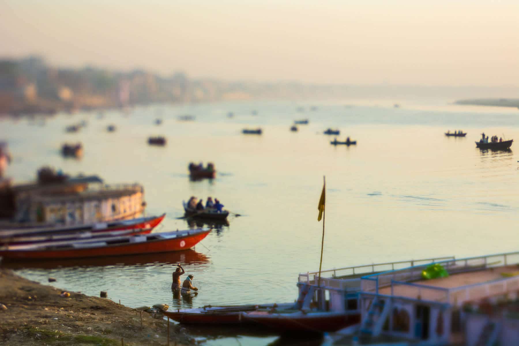 Lensbaby Edge 50 Optic review - Sunrise bath time in the Ganges on the ghats of Varanasi, India - Lost With Purpose