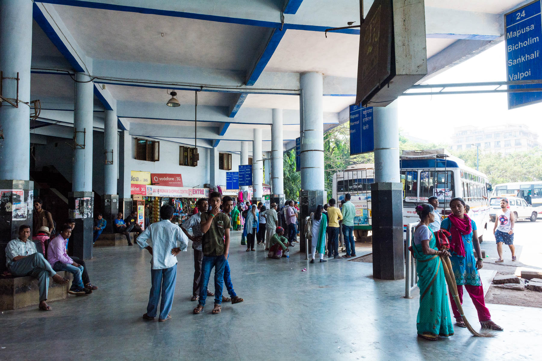 How to get from Agonda to North Goa by bus - The Panaji bus station in North Goa, India - Lost With Purpose