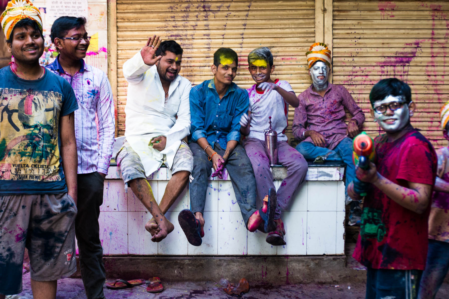 Celebrating Holi as a Woman in Varanasi - Friendly men on the streets during Holi - Lost With Purpose