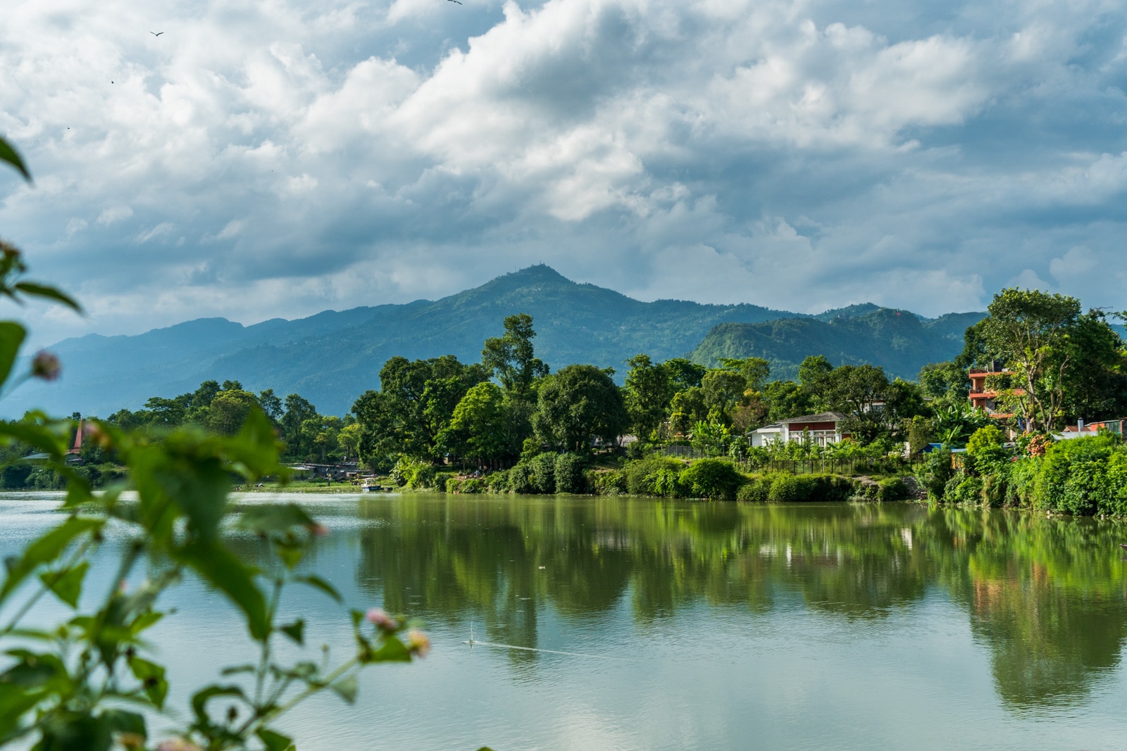 Travel in Nepal during monsoon - Clouds over Phewa Lake in Pokhara - Lost With Purpose