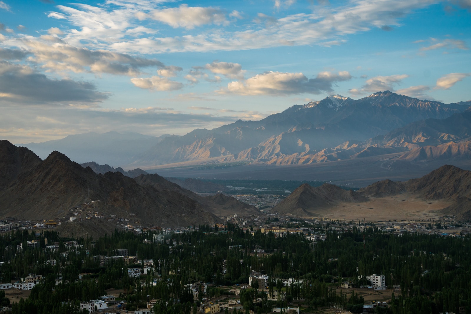 Hitchhiking the Leh - Manali highway - Landscape around Leh