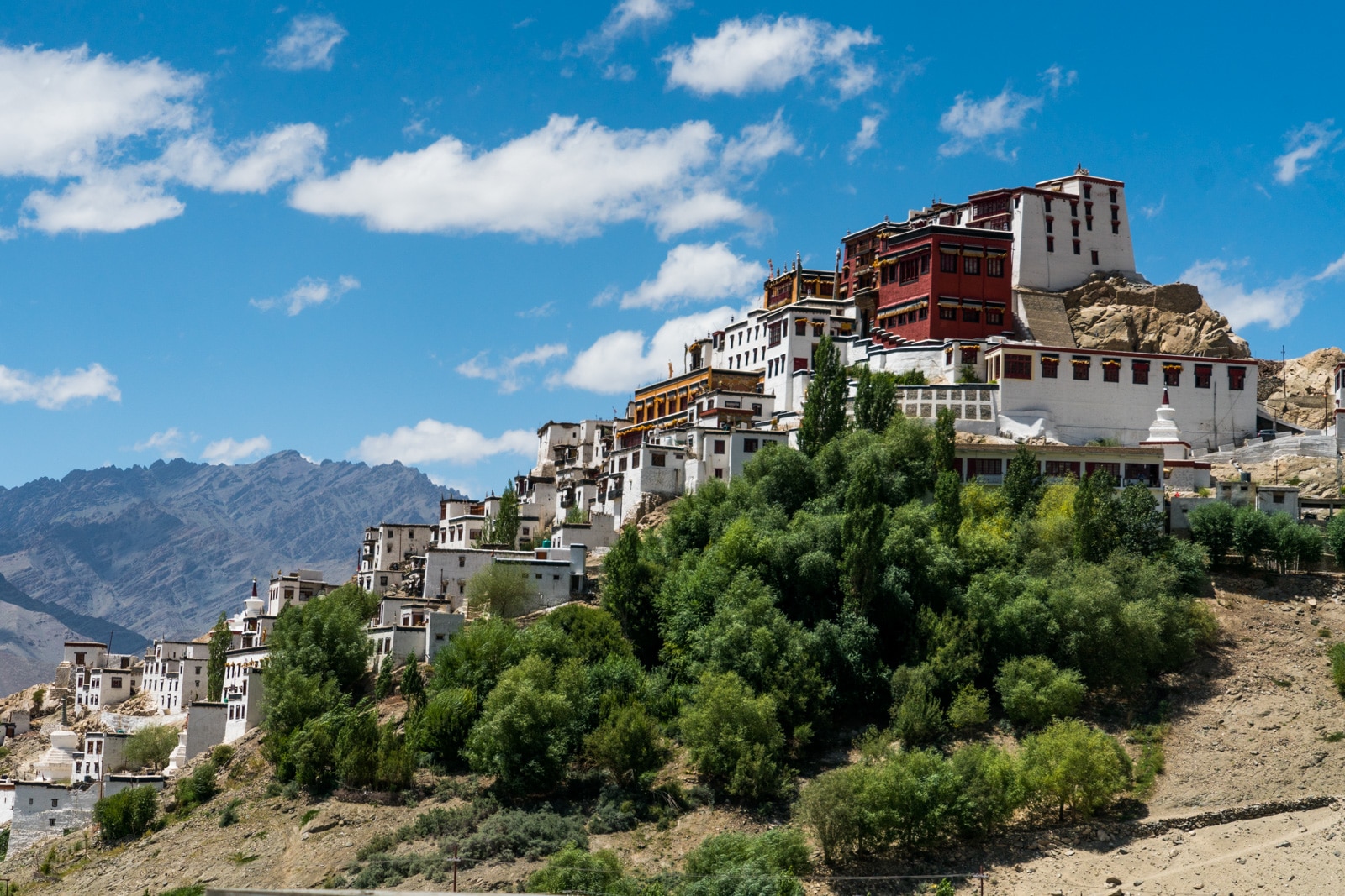 Hitchhiking the Leh - Manali highway - Thiksey Buddhist monastery - Lost With Purpose travel blog