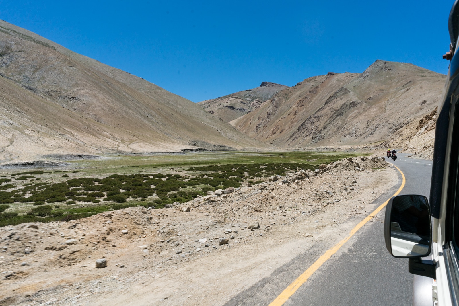 Hitchhiking the Leh - Manali highway - Lost With Purpose travel blog