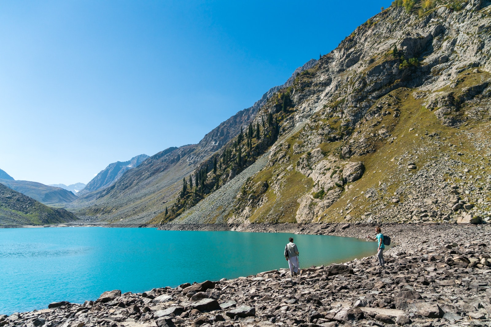 Day trekking in Kalam, Swat Valley, Pakistan - Blue waters at Kandol alpine lake - Lost With Purpose travel blog
