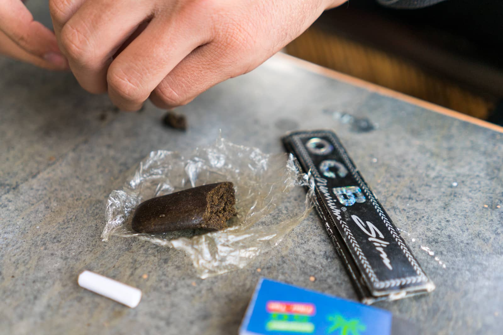 Guide to smoking weed in India - Hash and rolling materials in Manali, Himachal Pradesh, India - Lost With Purpose travel blog