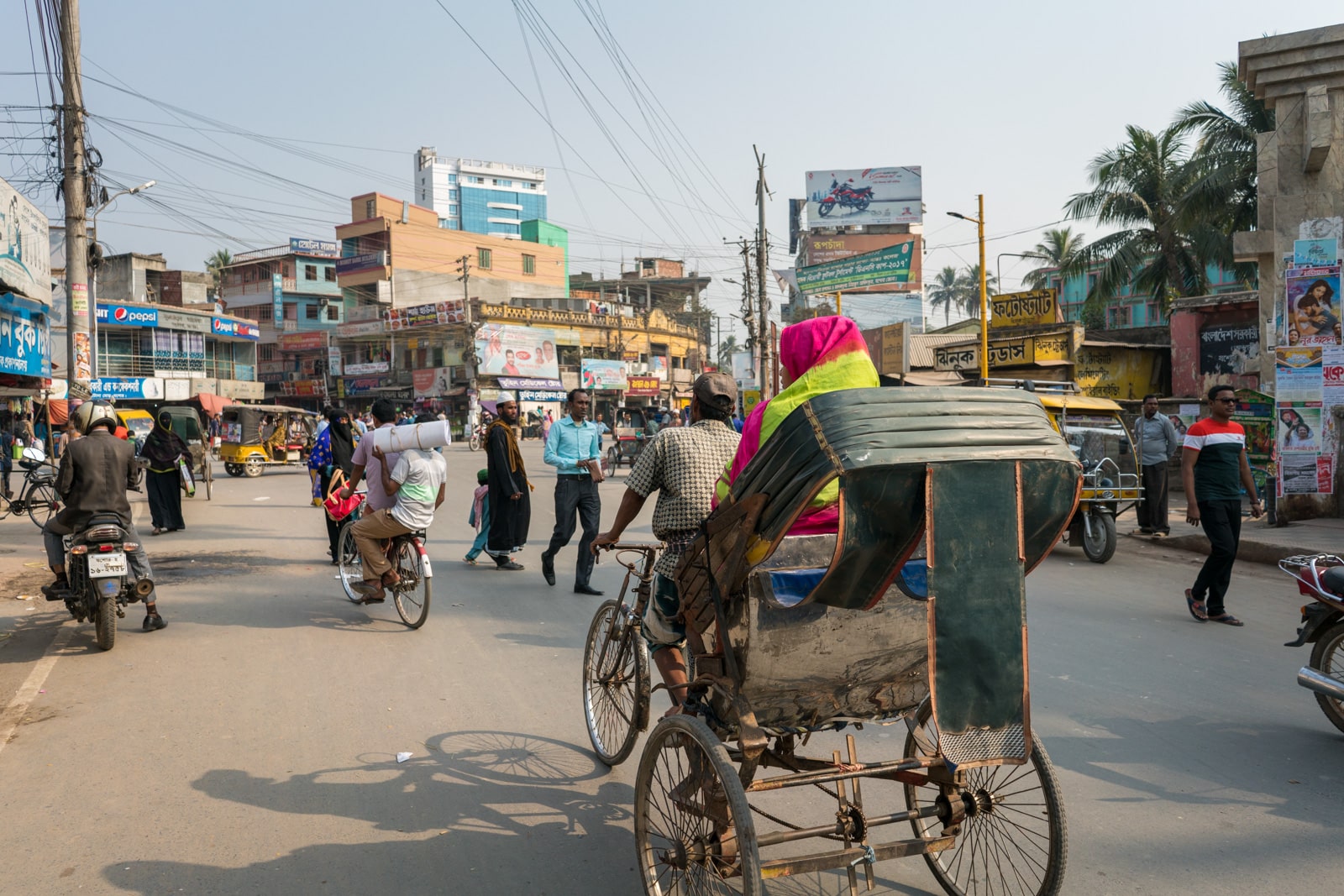 Crossing the India - Bangladesh border at Petrapole and Benapole - Jessore streets - Lost With Purpose travel blog