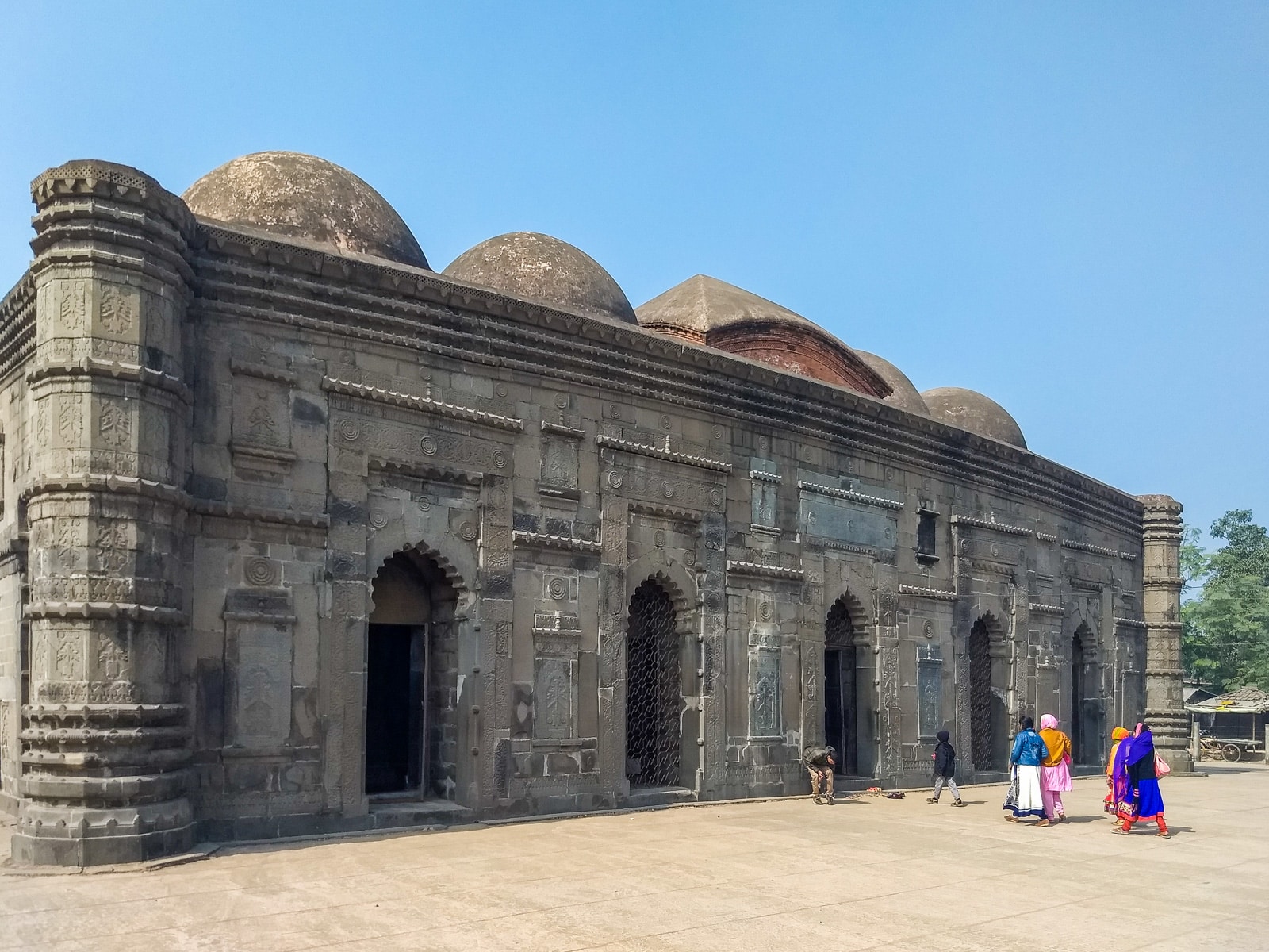 how to get from Rajshani to Sona Masjid - Mosque in Gaud, Bangladesh - Lost With Purpose travel blog