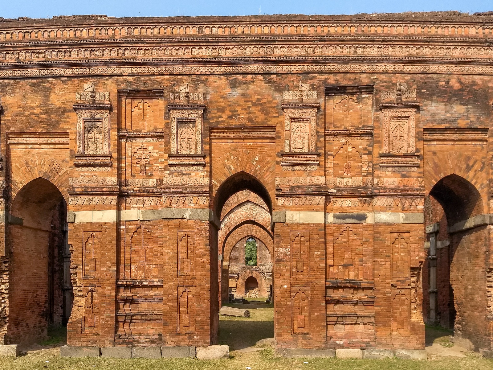 how to get from Rajshani to Sona Masjid in Bangladesh - Mosque arches - Lost With Purpose travel blog