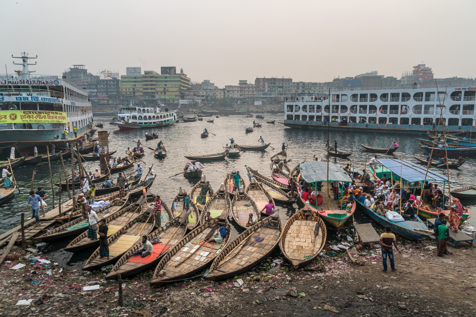 Backpacking Bangladesh travel guide - Chaos at Sadarghat in Dhaka - Lost With Purpose travel blog