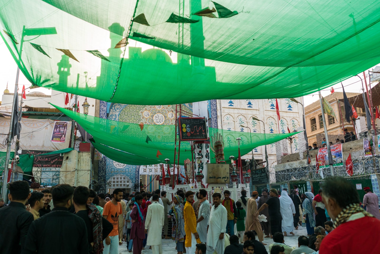 The Urs of Lal Shahbaz Qalandar in Sehwan, Pakistan - Crowd outside the shrine - Lost With Purpose travel blog