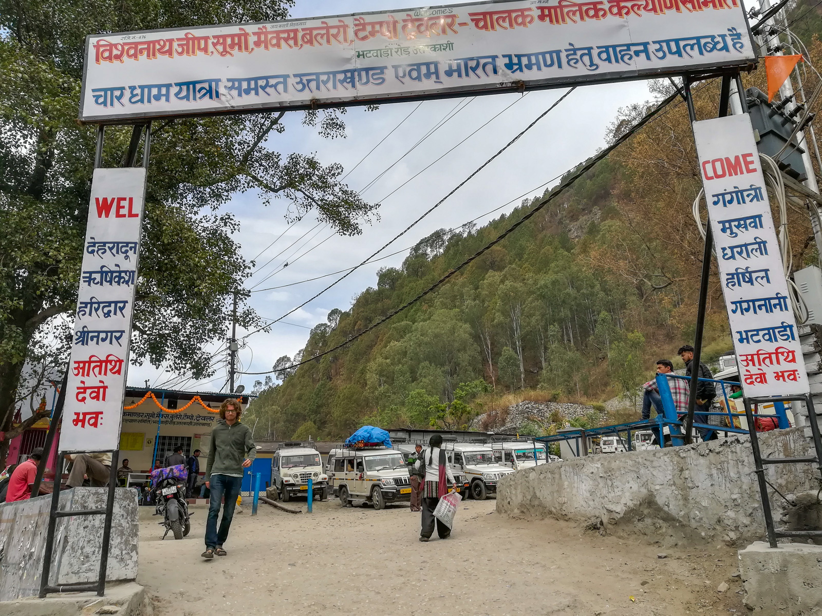 Shared Jeep stand in Uttarkashi