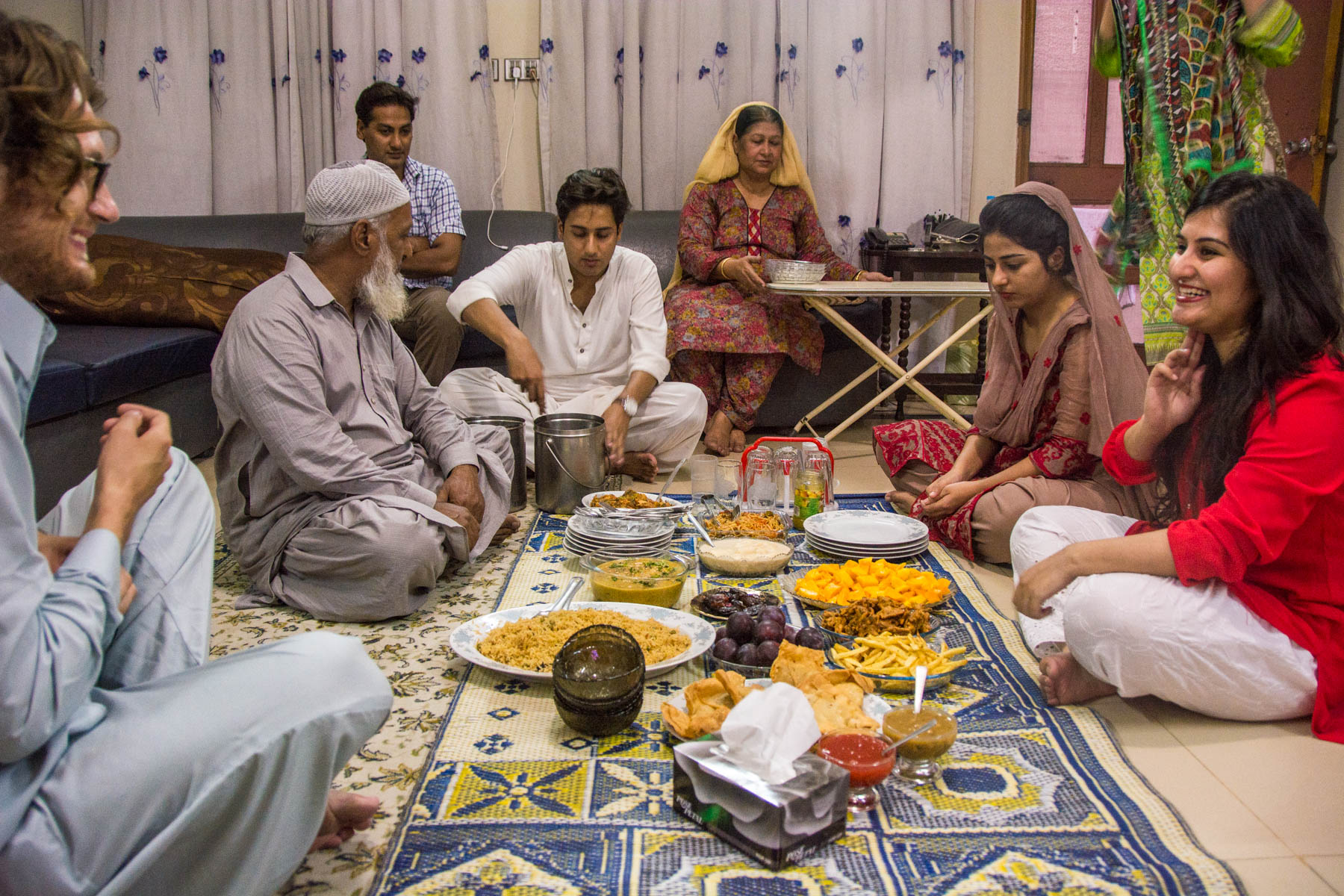 Pakistan bucket list - Iftar dinner in Lahore - Lost With Purpose travel blog