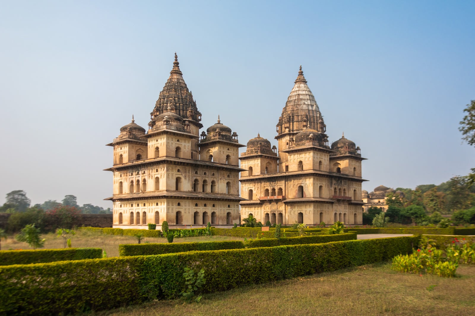 orchha travel places