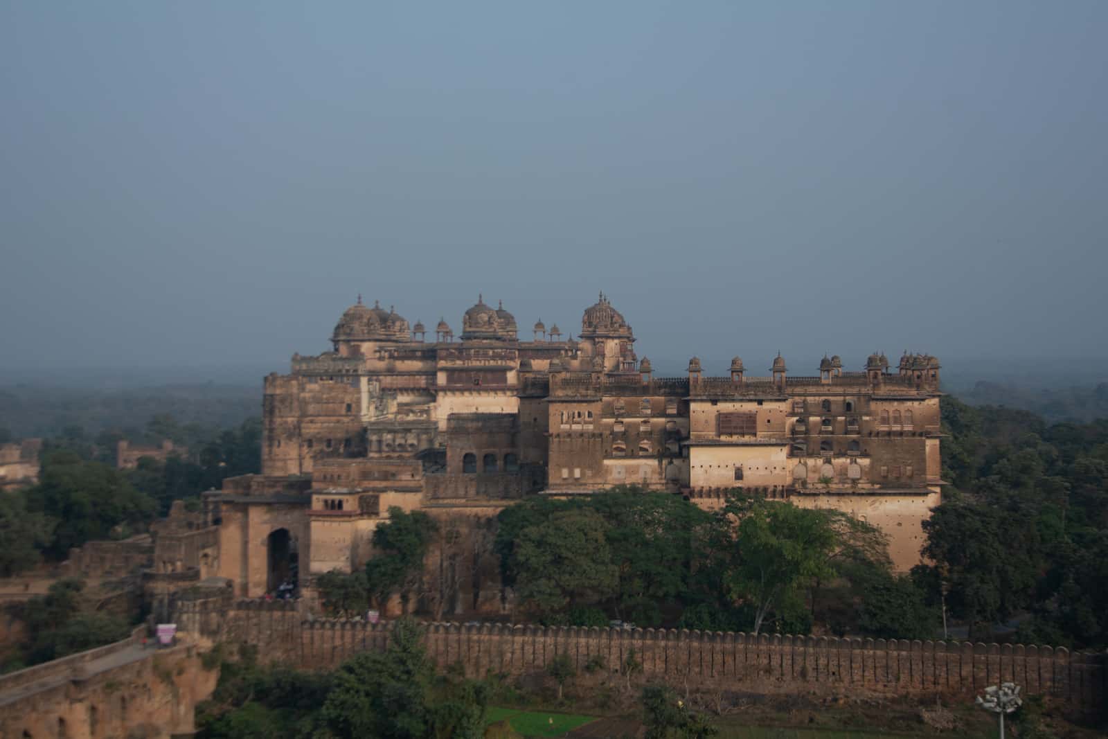 Raja Mahal and Jahangir Mahal - A quick guide to travel in Orchha - Lost with Purpose travel blog