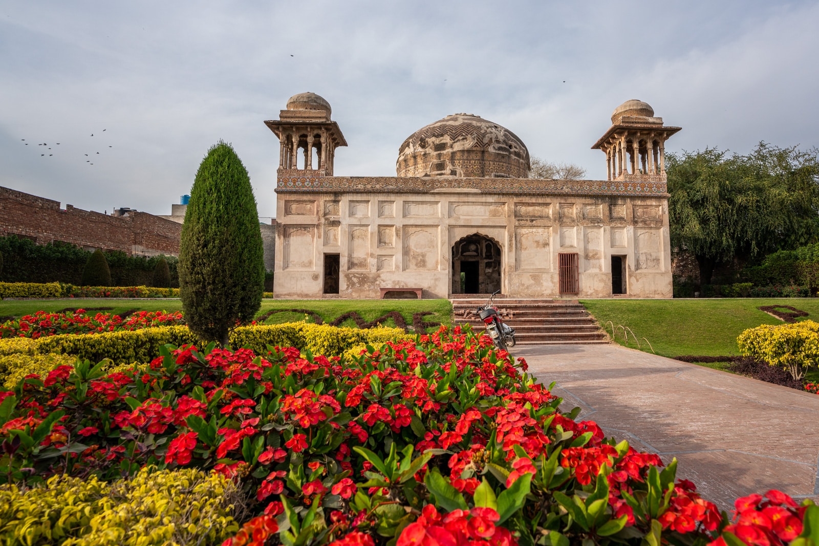 Offbeat things to do in Lahore - Mughal gardens around the tomb of Dai Anga in Lahore, Pakistan