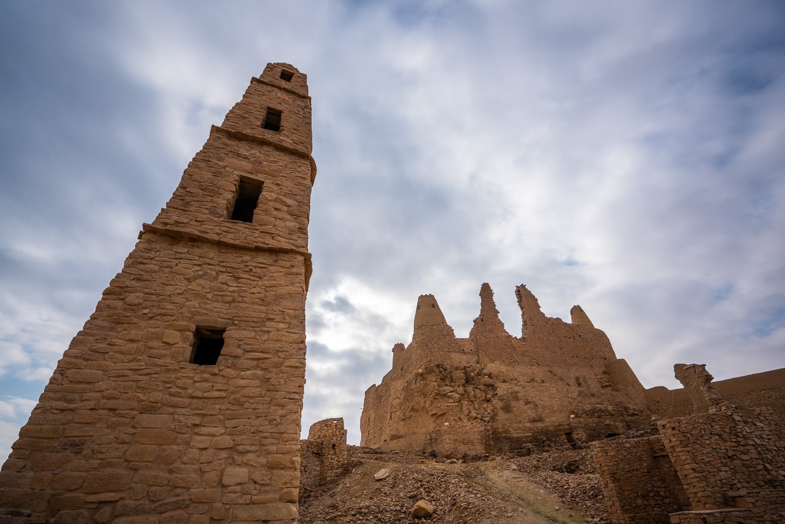 Marid Castle and mosque minaret in Dumah Al Jandal, Saudi Arabia