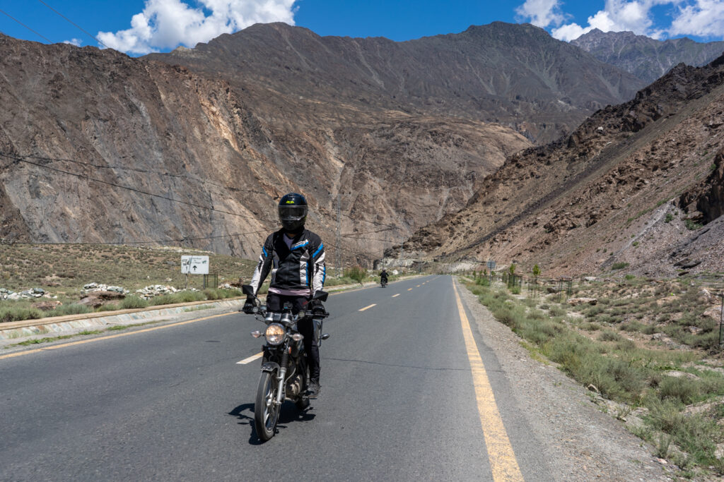 Pakistan motorcycle tour - Biking on the Karakoram Highway